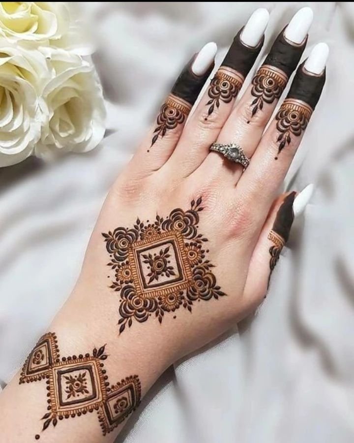 70+ Elegant One Side Mehndi Designs to Enhance Your Style